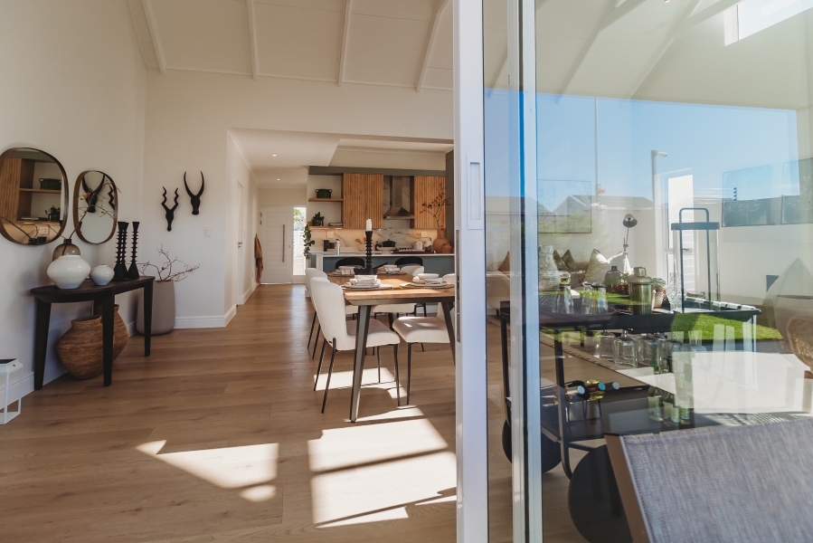 3 Bedroom Property for Sale in Kraaibosch Western Cape